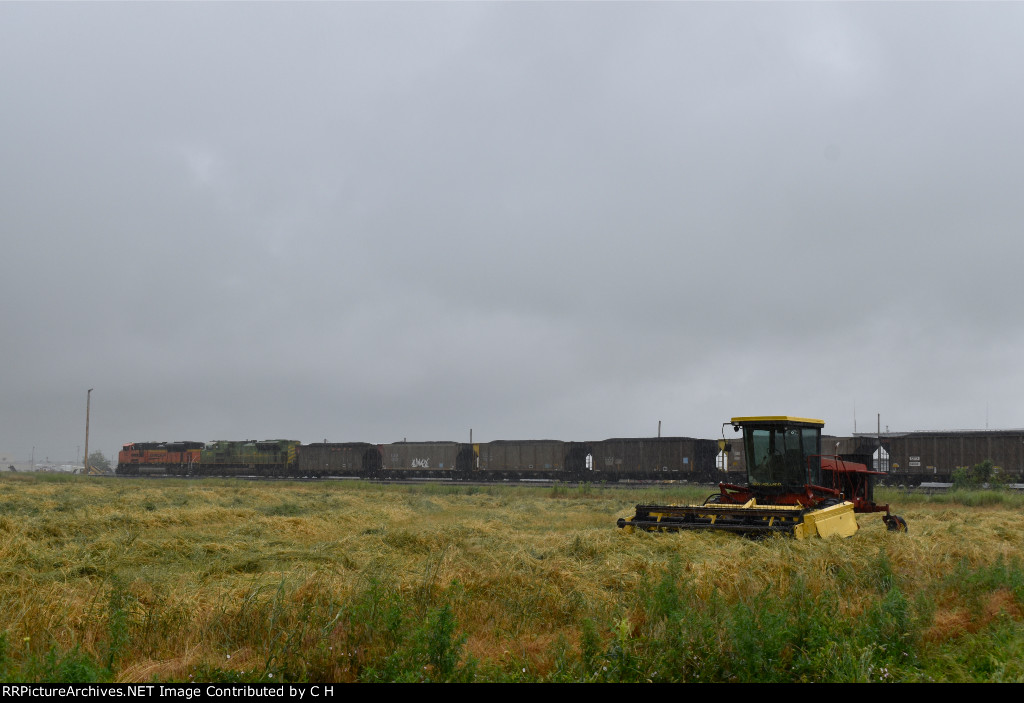 BNSF 9122/NS 1072